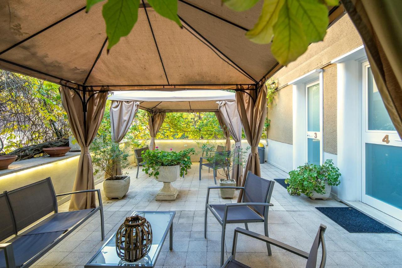 Garden House - Luxury Guest House - Overnight Stay Only روما المظهر الخارجي الصورة